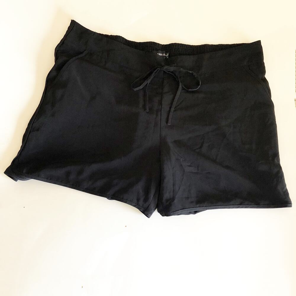 Torrid Shorts 18 | 20 Black 2 Drawstring Front Pockets Flowy